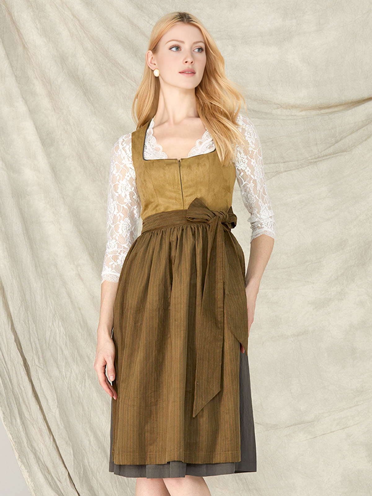 Amuse Dirndl in Grün – Eleganz und Tradition vereint