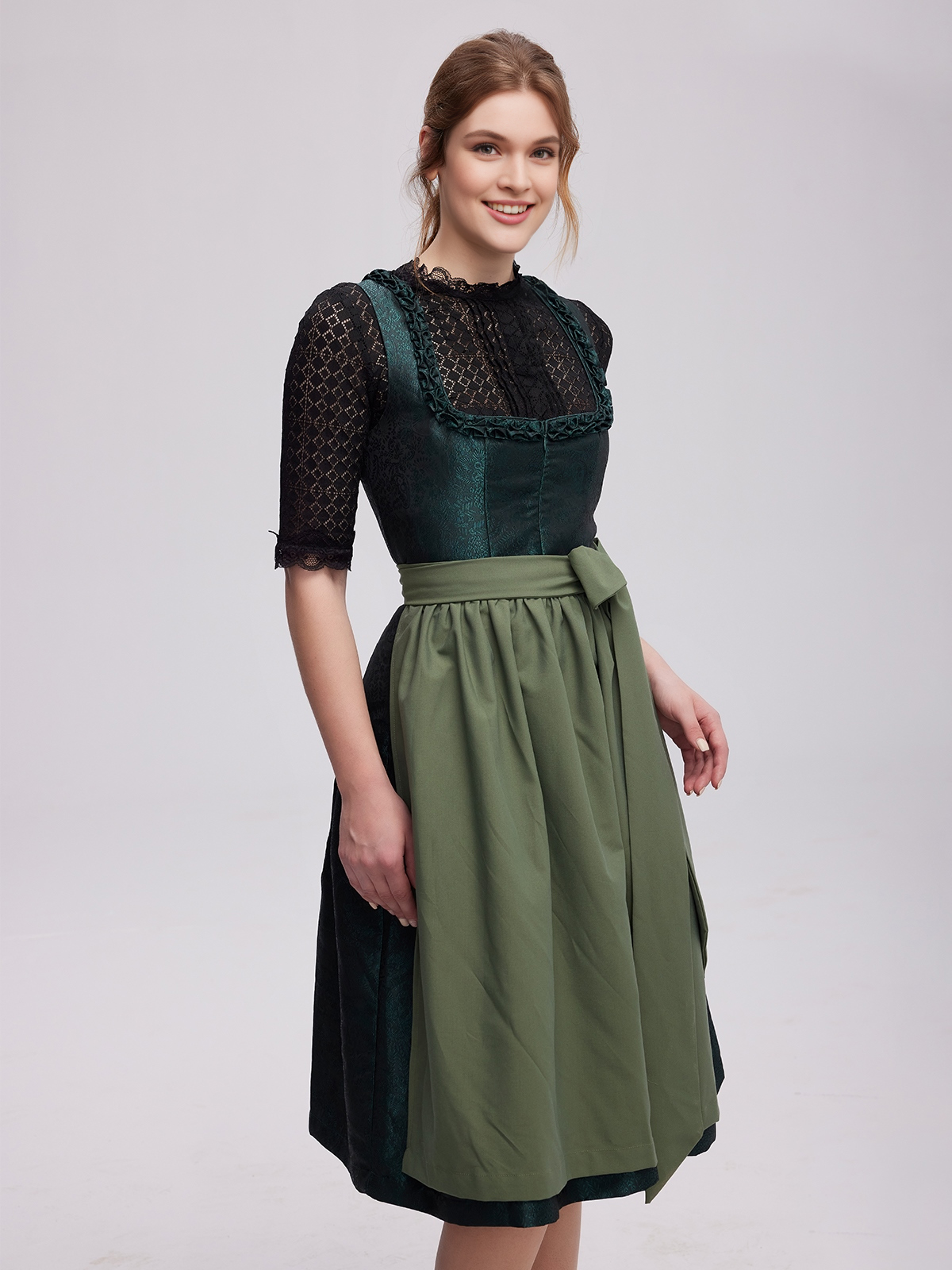 Dirndl günstig rot in eleganter Ausführung