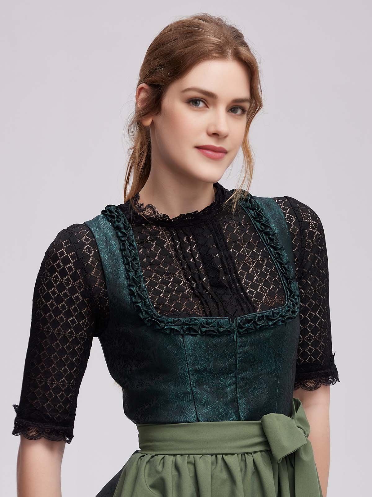 Traditionelles Dirndl in Grün