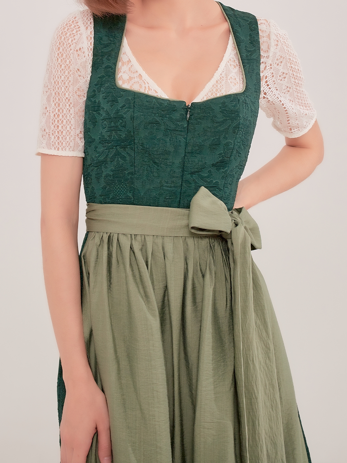 Dirndl beige braun in eleganter Ausführung