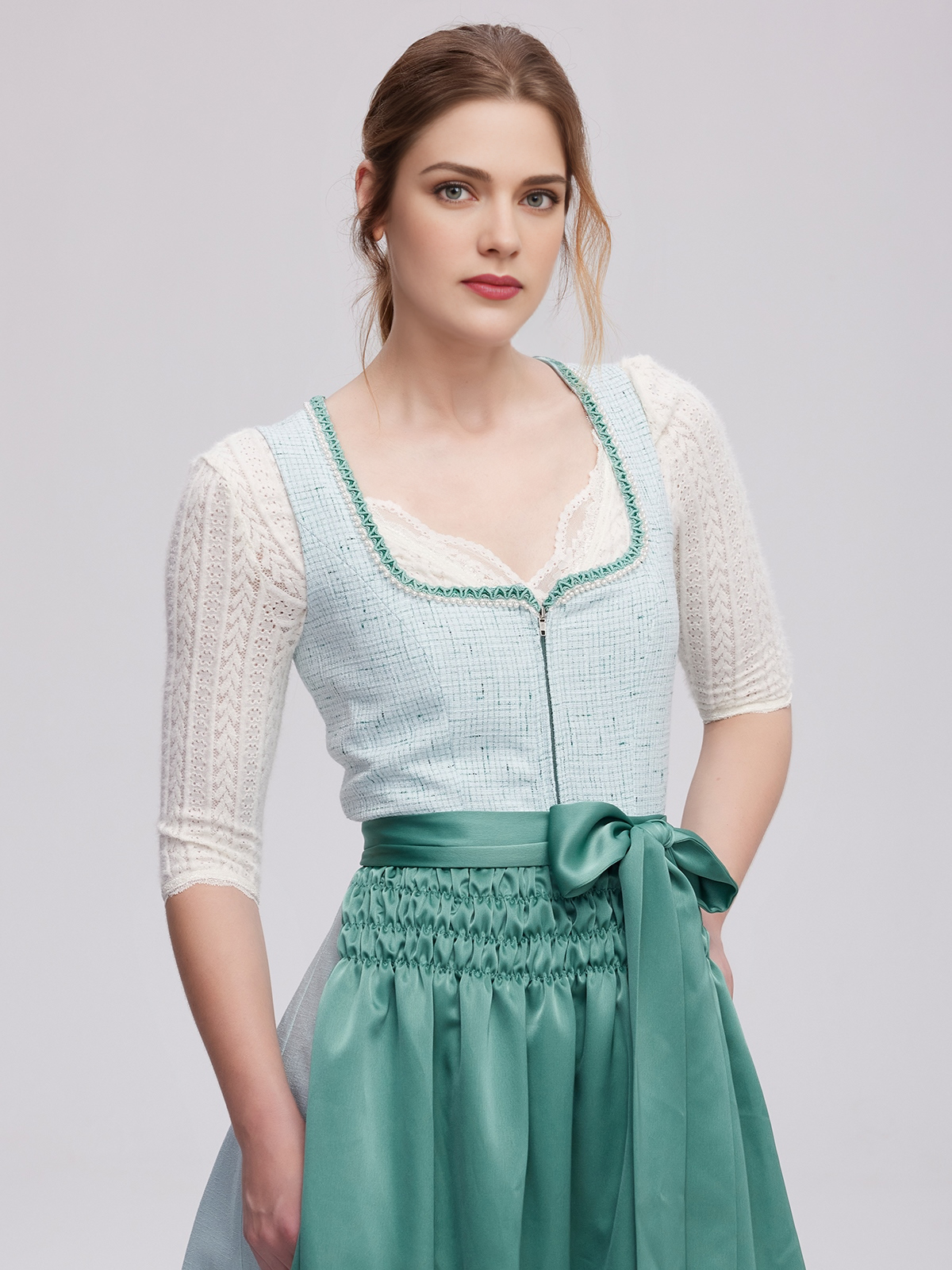 Dirndl in Grün