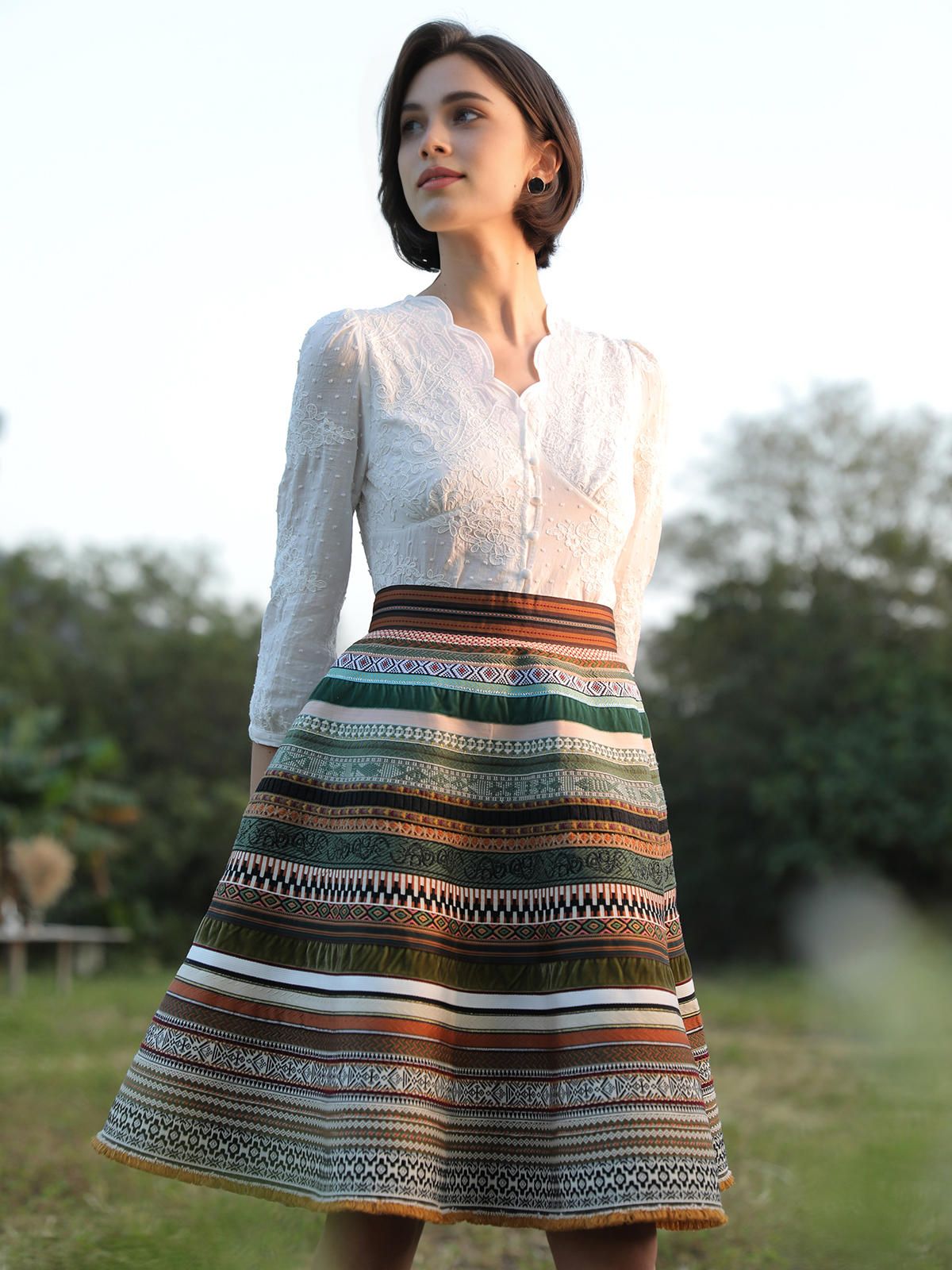 Dirndl mit langärmeliger Bluse