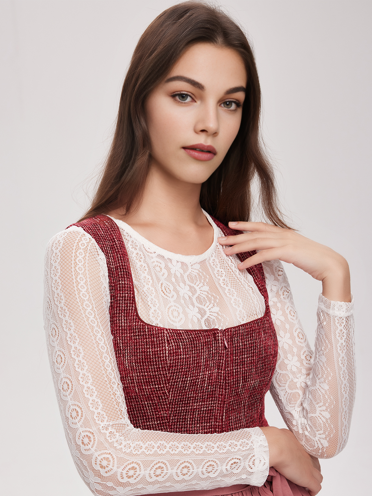 Moderne Dirndlbluse in Rot