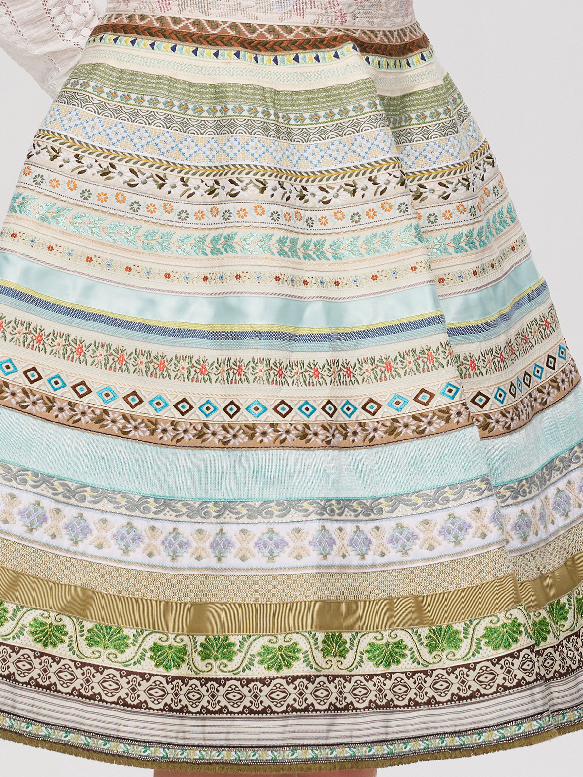 Dirndl in Grün mit Reißverschluss