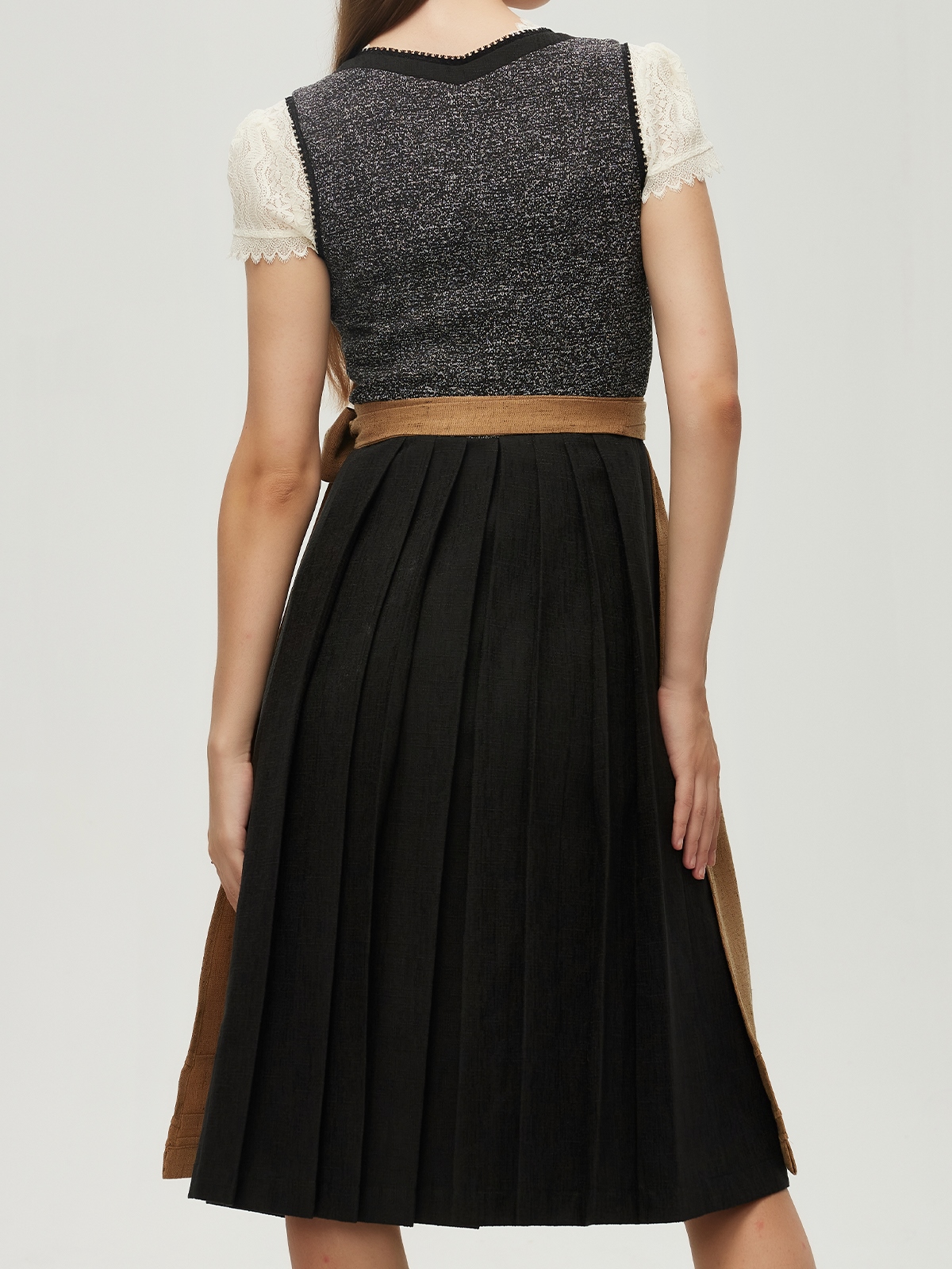 Dirndl mit Trachtenbluse Spitze Langarm